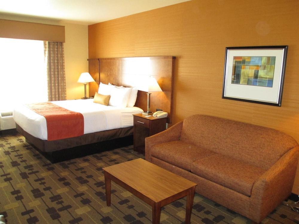 Best Western Plus Delta Inn & Suites Oakley Eksteriør billede