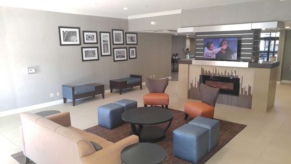 Best Western Plus Delta Inn & Suites Oakley Interiør billede
