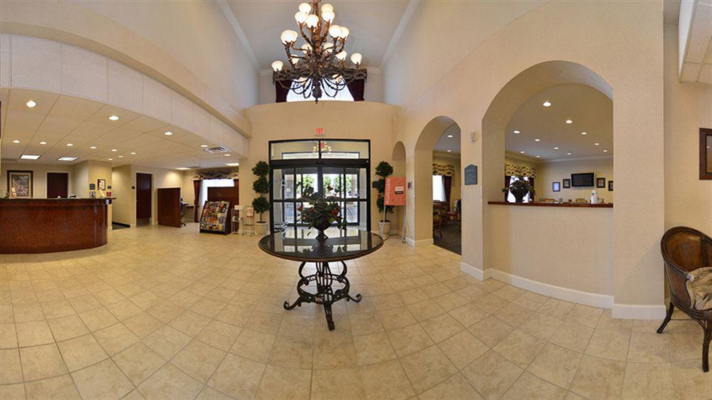 Best Western Plus Delta Inn & Suites Oakley Eksteriør billede